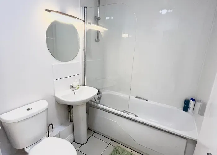 - 2 Bedrooms Apartment Dublin